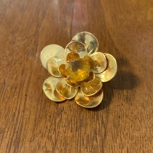 Vtg Gold Flower Brooch